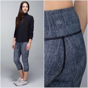 Lululemon Full On Luxtreme Wunder Under Crop Legging Burlap Texture Black Dune 6
